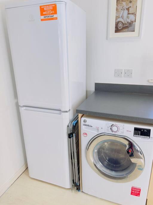 Starview Apartment-Vitoria Lexden Екстер'єр фото