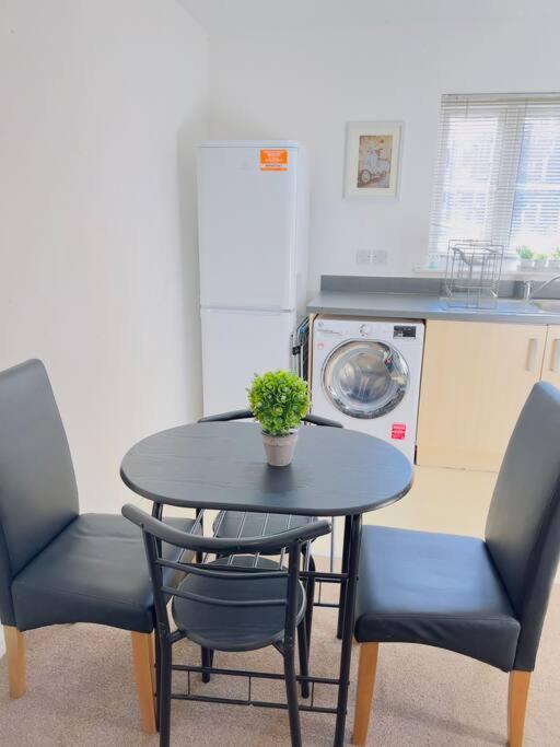 Starview Apartment-Vitoria Lexden Екстер'єр фото
